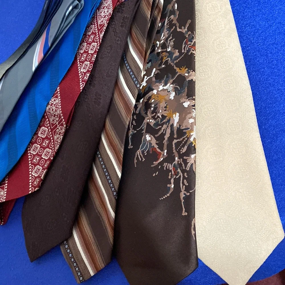 Men’s Ties - Picture 3 of 8